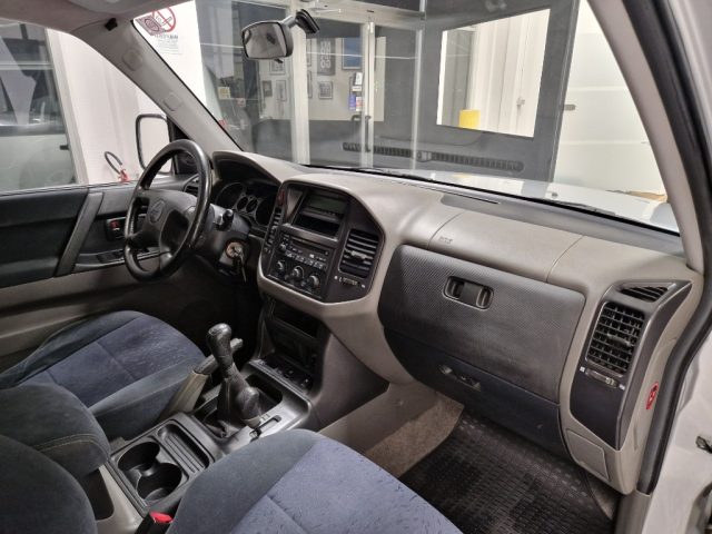 02/2002 MITSUBISHI, Pajero