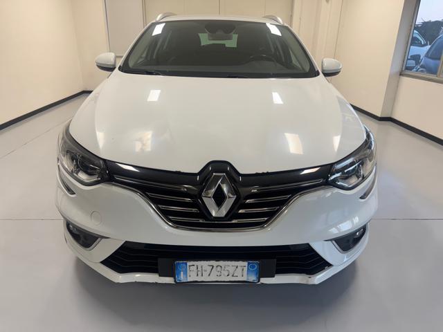 04/2017 RENAULT, Megane