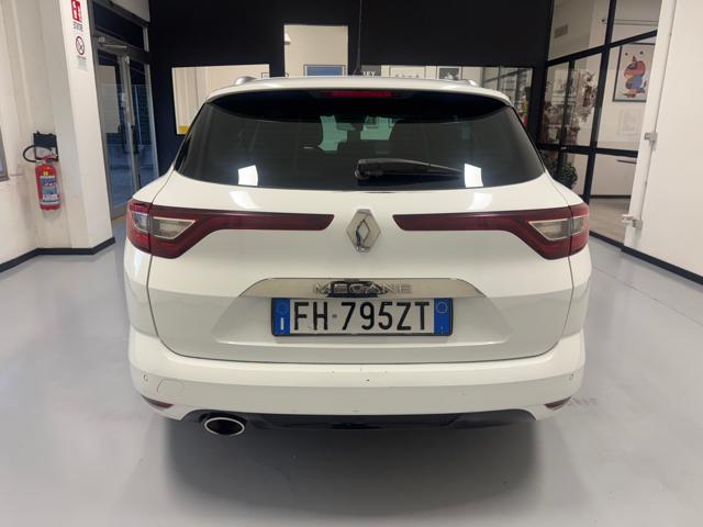 04/2017 RENAULT, Megane