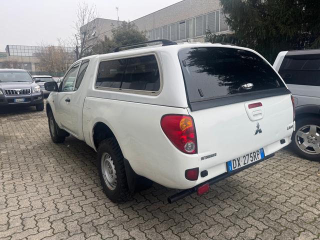 12/2009 MITSUBISHI, L200