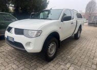 12/2009 MITSUBISHI, L200