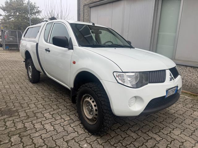 12/2009 MITSUBISHI, L200