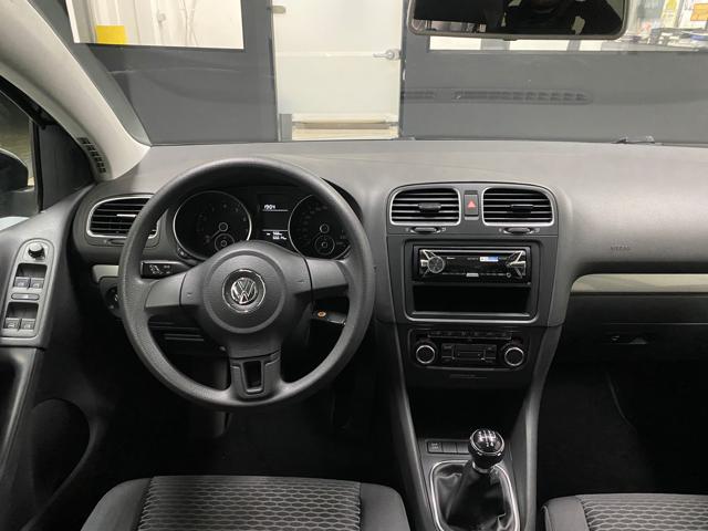 06/2010 VOLKSWAGEN, Golf